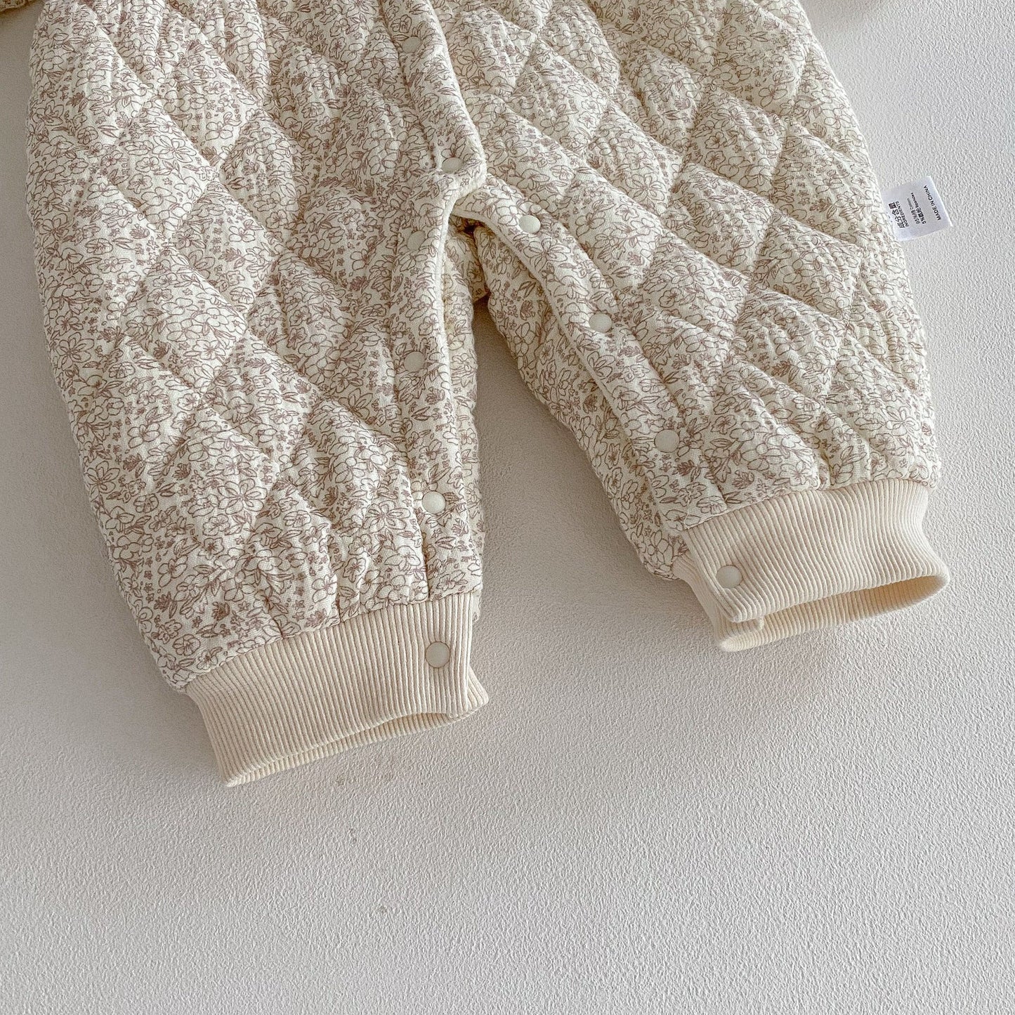 Bebés recién nacidas de manga larga con estampado floral y de rombos, peleles cálidos forrados de vellón para el invierno