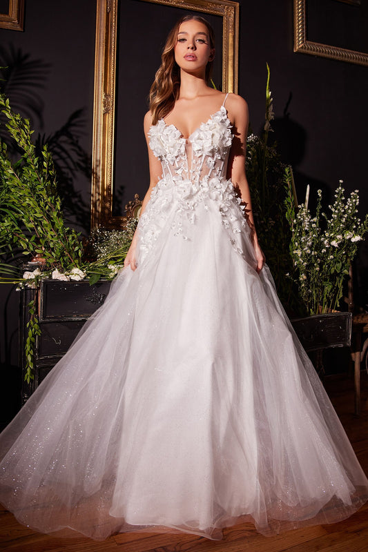 Vestido de novia de tul línea A con apliques florales
