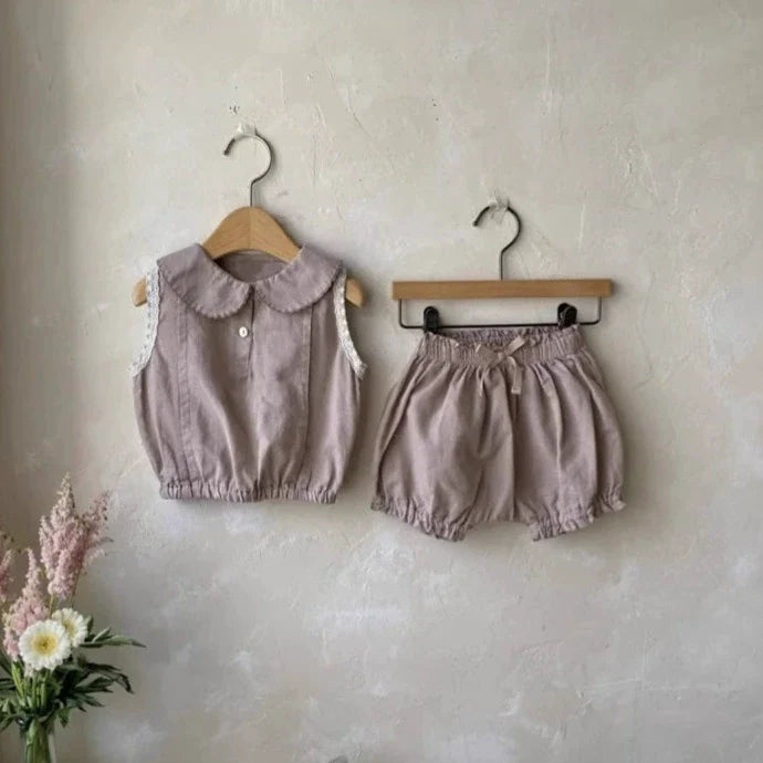 Summer Hot Selling Baby Kids Girls Sleeveless Peter Pan Collar Vest and Plain Shorts Clothing Set