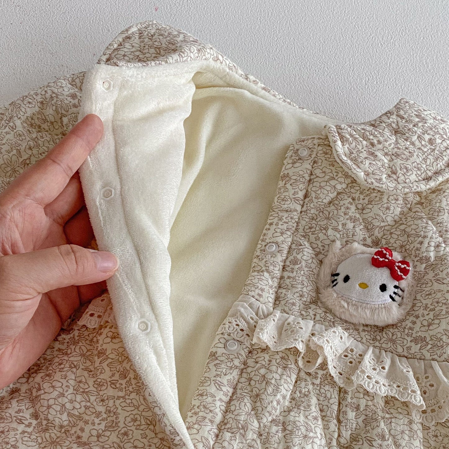 Winter Arrival Baby Girls Long Sleeves Floral and Argyle Pattern Fleece-line Warm Rompers